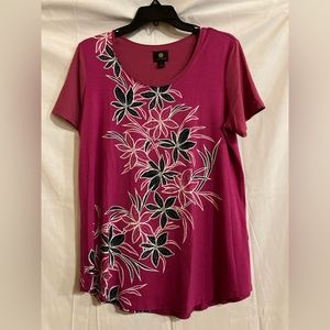 Excellent Condition JM Collection Flowered Top Size M